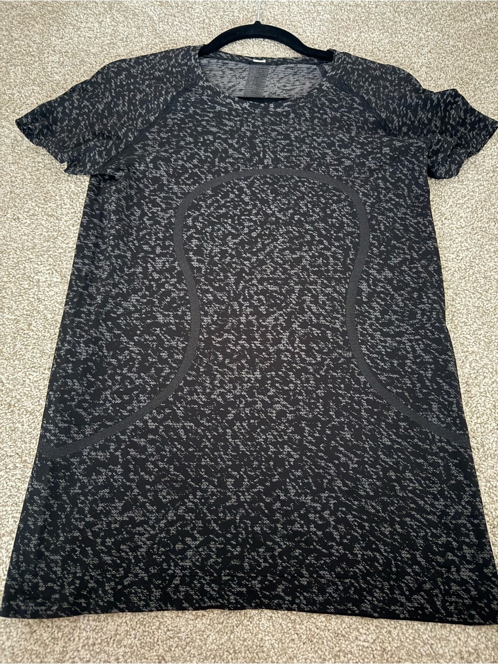 Women’s Lululemon Swiftly sz 8